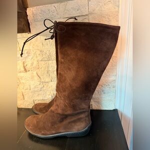 Ralph Lauren Tall Suede Boots Brown Rubber Soles Knee High Leather Tie 8.5 B